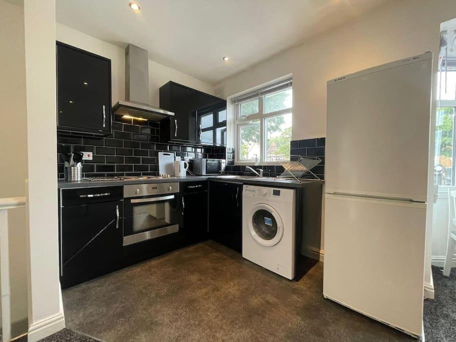 Kingsbury Apt 2 Бирмингем Экстерьер фото